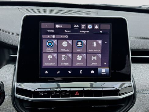 Used 2022 Jeep Compass Latitude image 9