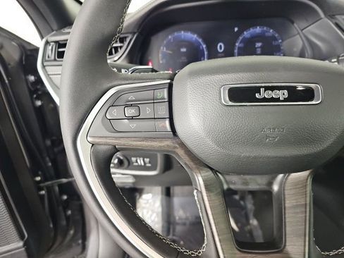 New 2026 Jeep Grand Cherokee Limited image 16