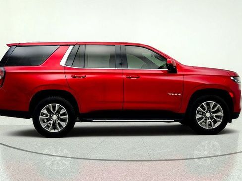 Used 2022 Chevrolet Tahoe LT w/ Luxury Package AWD/4WD image 4