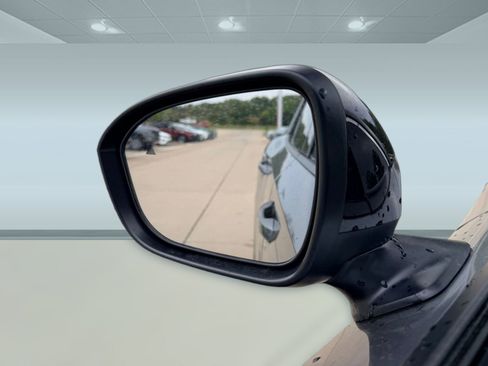 New 2026 Nissan Kicks SR w/ Cold Weather Package image 29