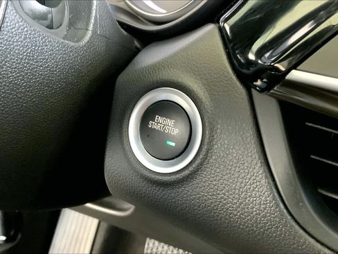 Used 2020 Buick Envision Essence w/ Experience Buick Package FWD image 35