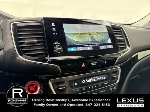 Used 2020 Honda Pilot Elite image 8