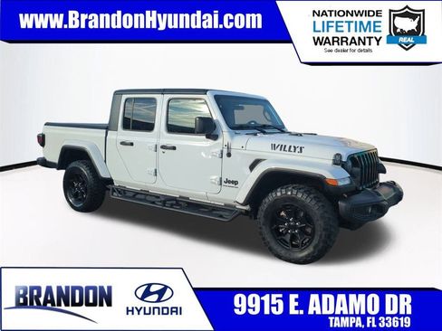 Used 2023 Jeep Gladiator Willys image 1