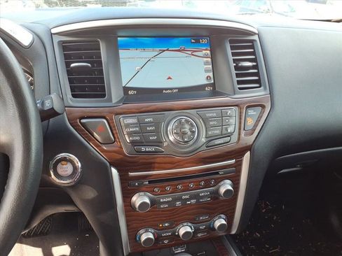 Used 2019 Nissan Pathfinder Platinum image 13