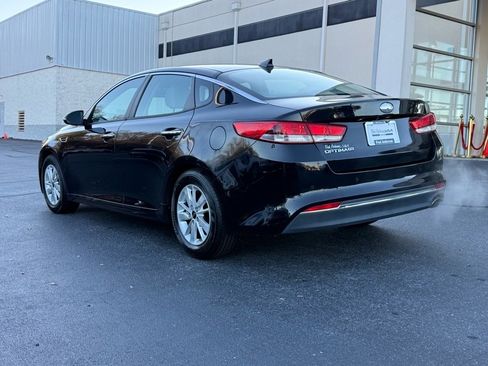 Used 2018 Kia Optima LX image 4