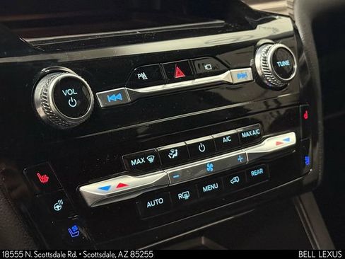 Used 2021 Ford Explorer Limited w/ Hybrid Equipment Group 310A image 20