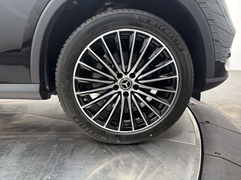 New 2026 Mercedes-Benz GLC 300 GLC 300 image 9