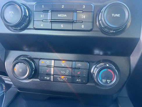 Used 2019 Ford F150 XLT w/ Equipment Group 302A Luxury image 19