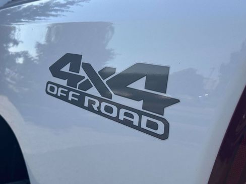 Used 2022 RAM 1500 Big Horn AWD/4WD image 16