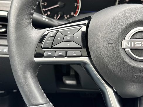 Used 2023 Nissan Altima 2.5 SL AWD/4WD image 15