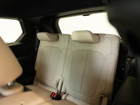 Used 2024 Jeep Grand Cherokee L Limited w/ Luxury Tech Group II RWD image 24