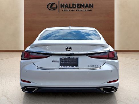 Used 2024 Lexus ES 350 w/ Premium Package FWD image 5
