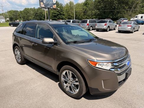 Used 2014 Ford Edge Limited w/ Driver Entry Package AWD/4WD image 3