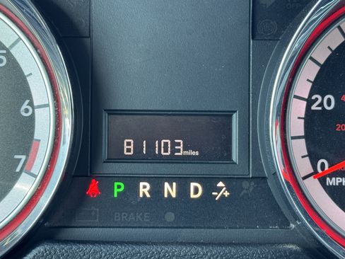 Used 2020 Dodge Grand Caravan SE image 3