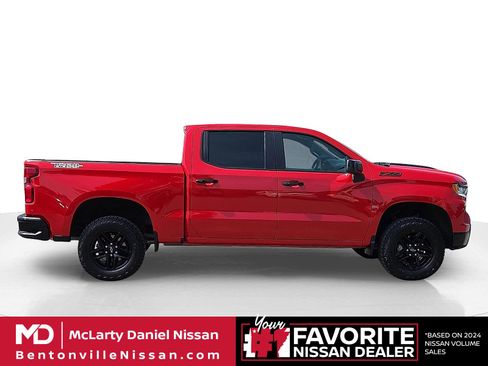 Used 2024 Chevrolet Silverado 1500 LT Trail Boss w/ Convenience Package II AWD/4WD image 6