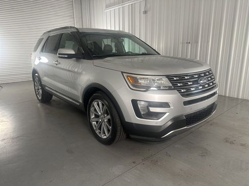 Used 2016 Ford Explorer Limited image 3