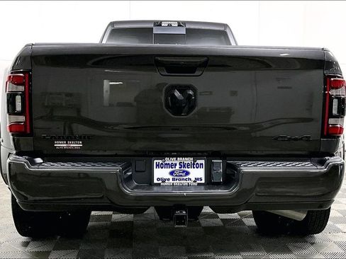 Used 2022 RAM 3500 Laramie w/ Night Edition image 4