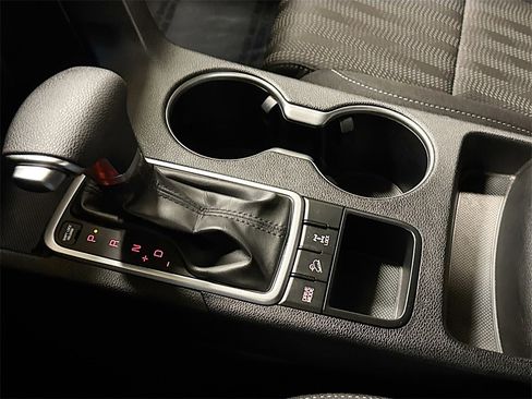 Used 2020 Kia Sportage LX image 18