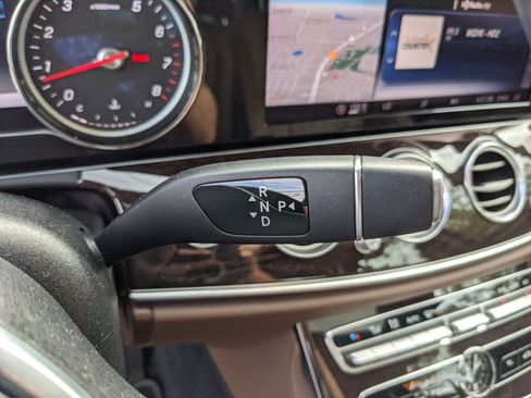 Used 2019 Mercedes-Benz E 300 image 32