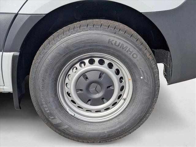 New 2025 Mercedes-Benz Sprinter 2500 image 9