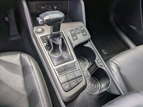 Certified 2026 Kia Sportage SX FWD image 27