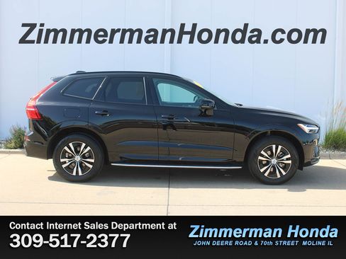Used 2025 Volvo XC60 B5 Core AWD/4WD image 1