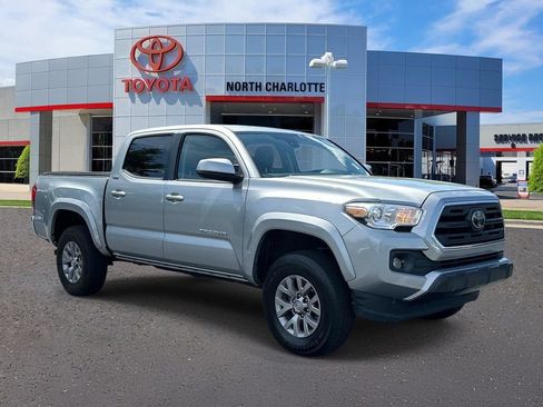 Used 2019 Toyota Tacoma SR5 RWD image 1
