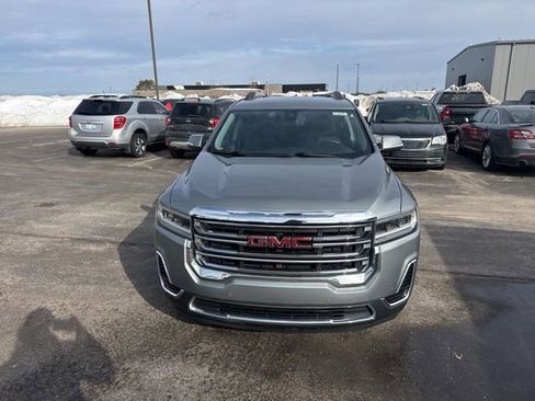Used 2023 GMC Acadia SLE w/ Driver Convenience Package image 8