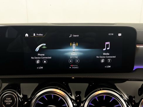 Used 2022 Mercedes-Benz CLA 250 image 24