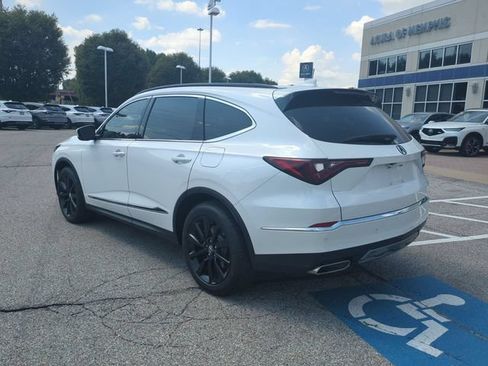 Used 2025 Acura MDX w/ Technology Package FWD image 4