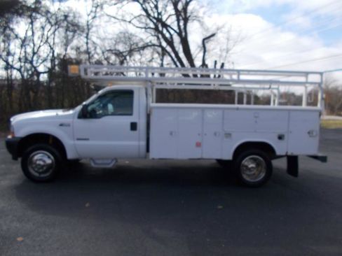 Used 2004 Ford F450 XL image 3