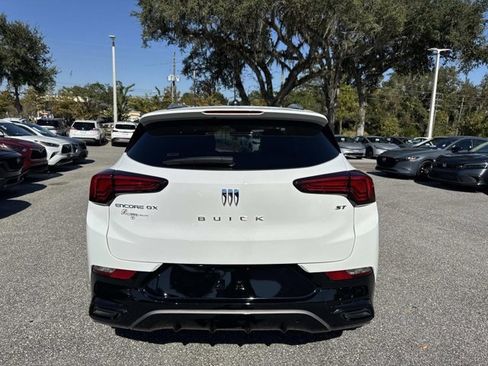 Used 2024 Buick Encore GX Sport Touring w/ Comfort Package image 3