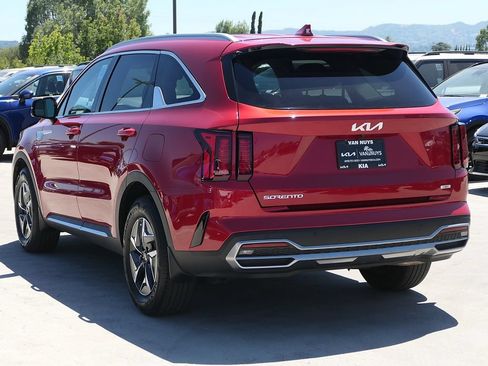 Used 2023 Kia Sorento EX FWD image 6