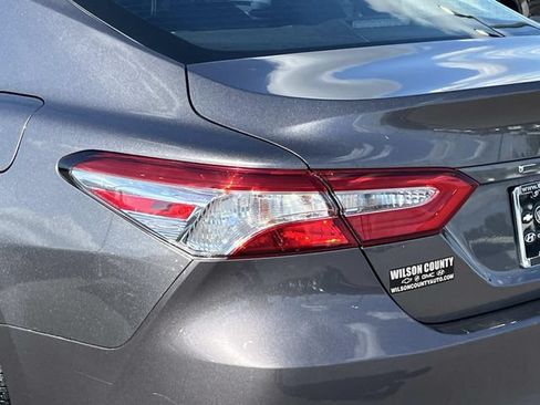 Used 2018 Toyota Camry LE FWD image 10