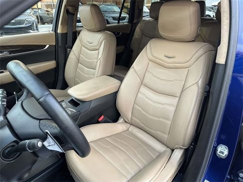 Used 2025 Cadillac XT6 Sport w/ Platinum Package image 21