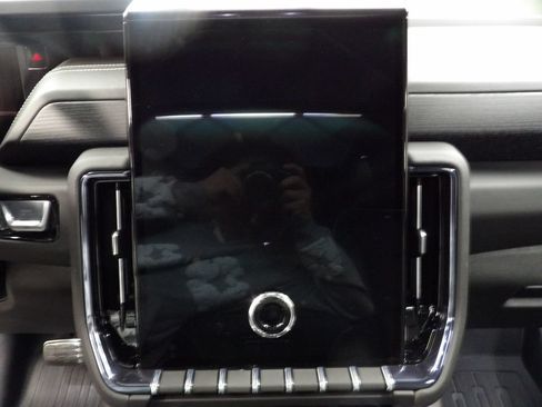 Used 2026 GMC Yukon AT4 Ultimate AWD/4WD image 59