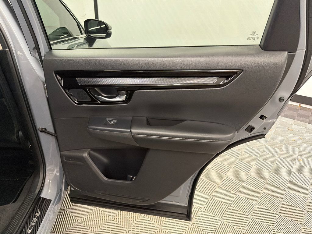 Used 2023 Honda CR-V EX-L image 18
