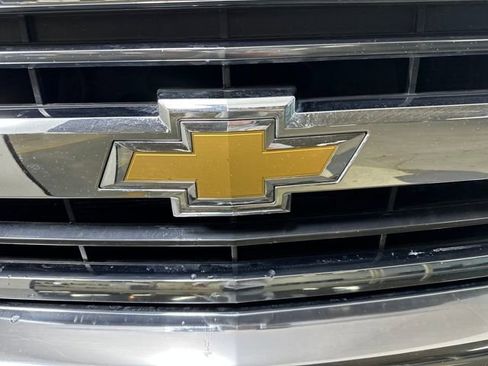 Used 2018 Chevrolet Silverado 2500 LT w/ LT Convenience Package image 9