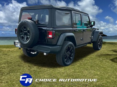 Used 2018 Jeep Wrangler Unlimited Sport image 8