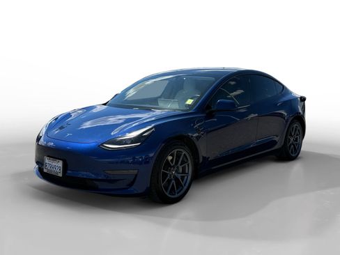 Used 2022 Tesla Model 3 image 1
