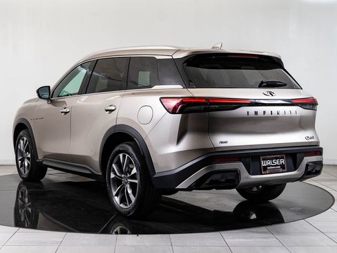 Used 2023 INFINITI QX60 Luxe AWD/4WD image 6