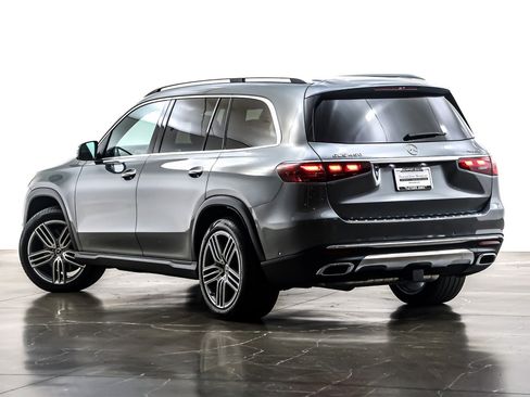 Certified 2025 Mercedes-Benz GLS 450 4MATIC image 14