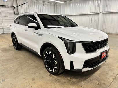 Used 2025 Kia Sorento EX