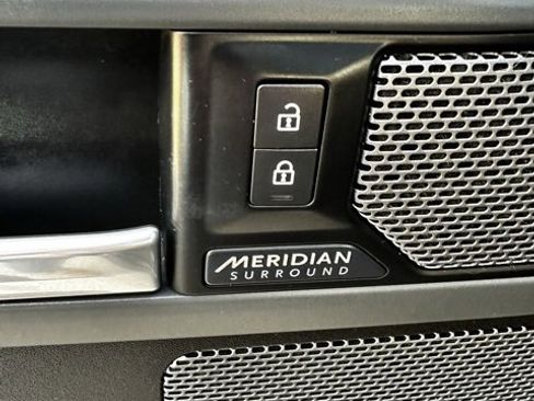 Used 2020 Land Rover Defender 110 X image 23