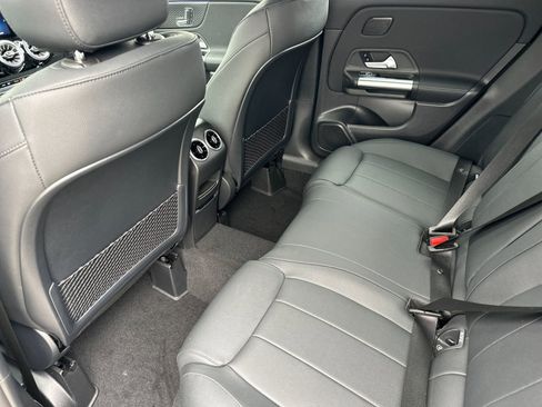 New 2025 Mercedes-Benz GLA 250 image 12