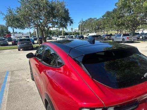 Used 2022 Ford Mustang Mach-E Premium RWD image 7