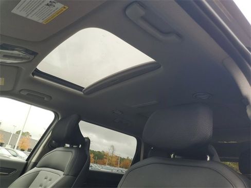 New 2026 Kia EV9 Wind image 16