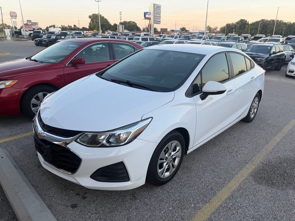 Used 2019 Chevrolet Cruze Sedan FWD image 9