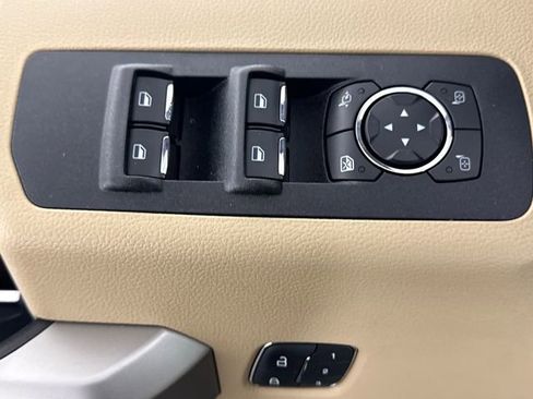 Used 2020 Ford F150 Lariat w/ Equipment Group 502A Luxury AWD/4WD image 29