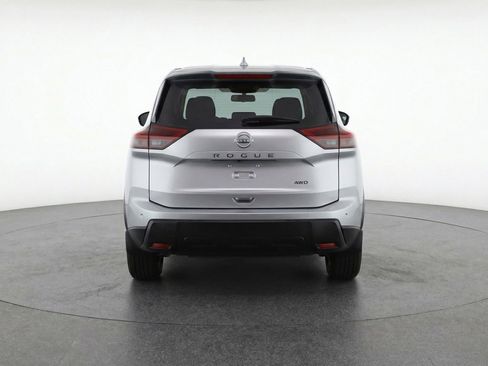 Used 2025 Nissan Rogue SV image 7